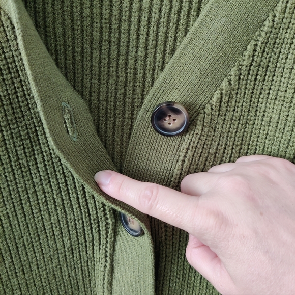 Chunky Knit Green Sweater size Large - Picture 5 of 10